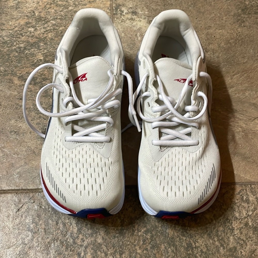 Altra Via Olympus